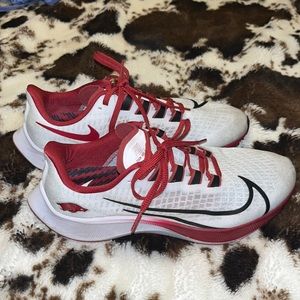 Mens size 7 Nike tennis shoes